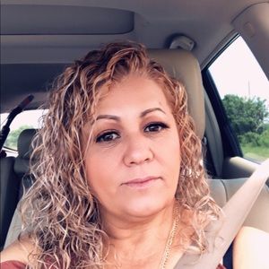 Meet your Posher, Diana